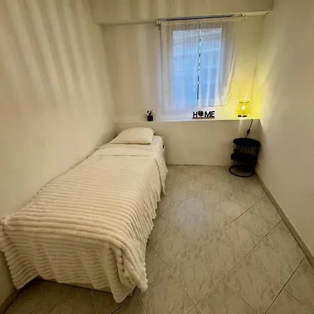 Le Saint Michel - Menton#Monaco - 6 Persons - Parking- Bord De Mer *